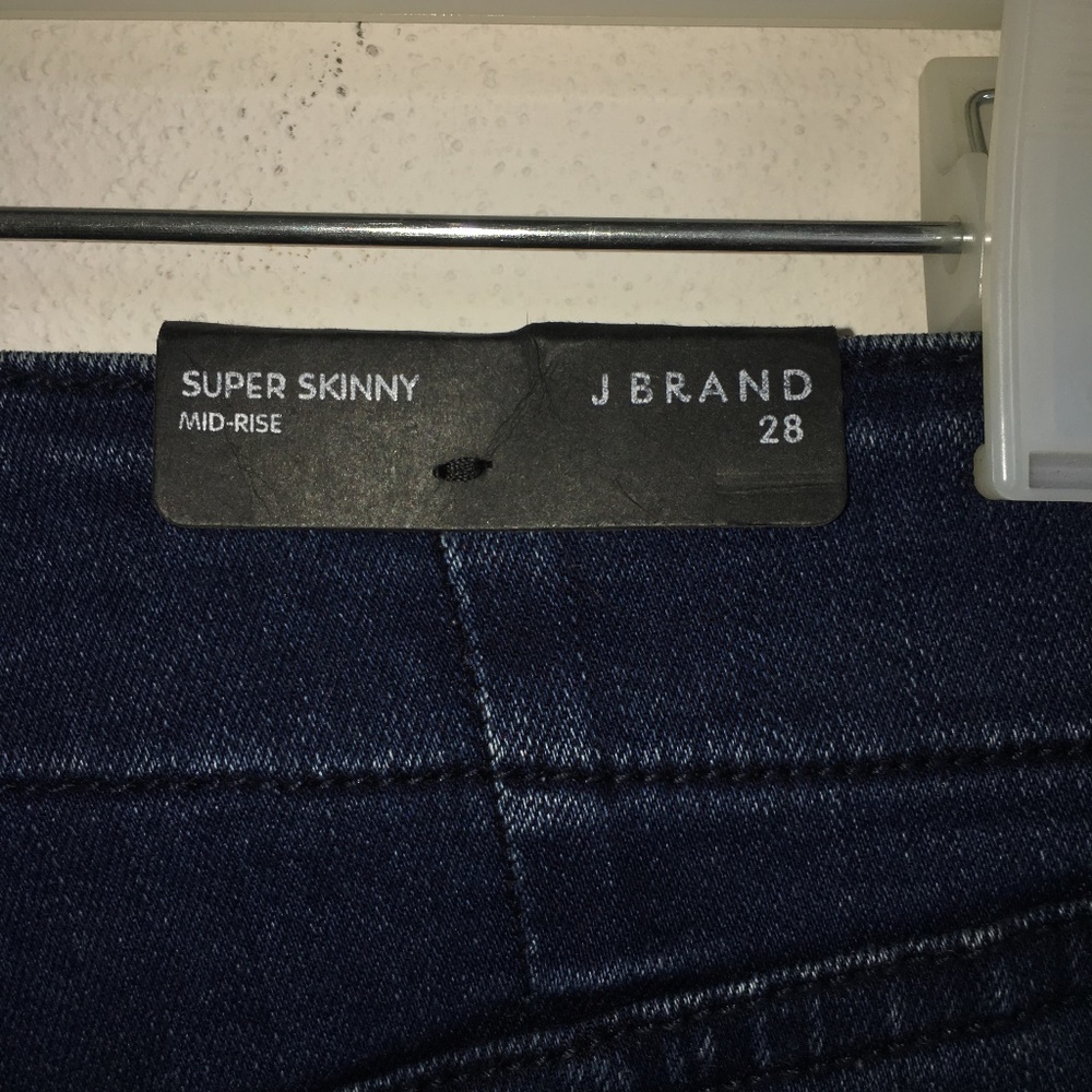 J BRAND Mid-Rise Super Skinny Zephyr Jeans - Picture 4 of 6
